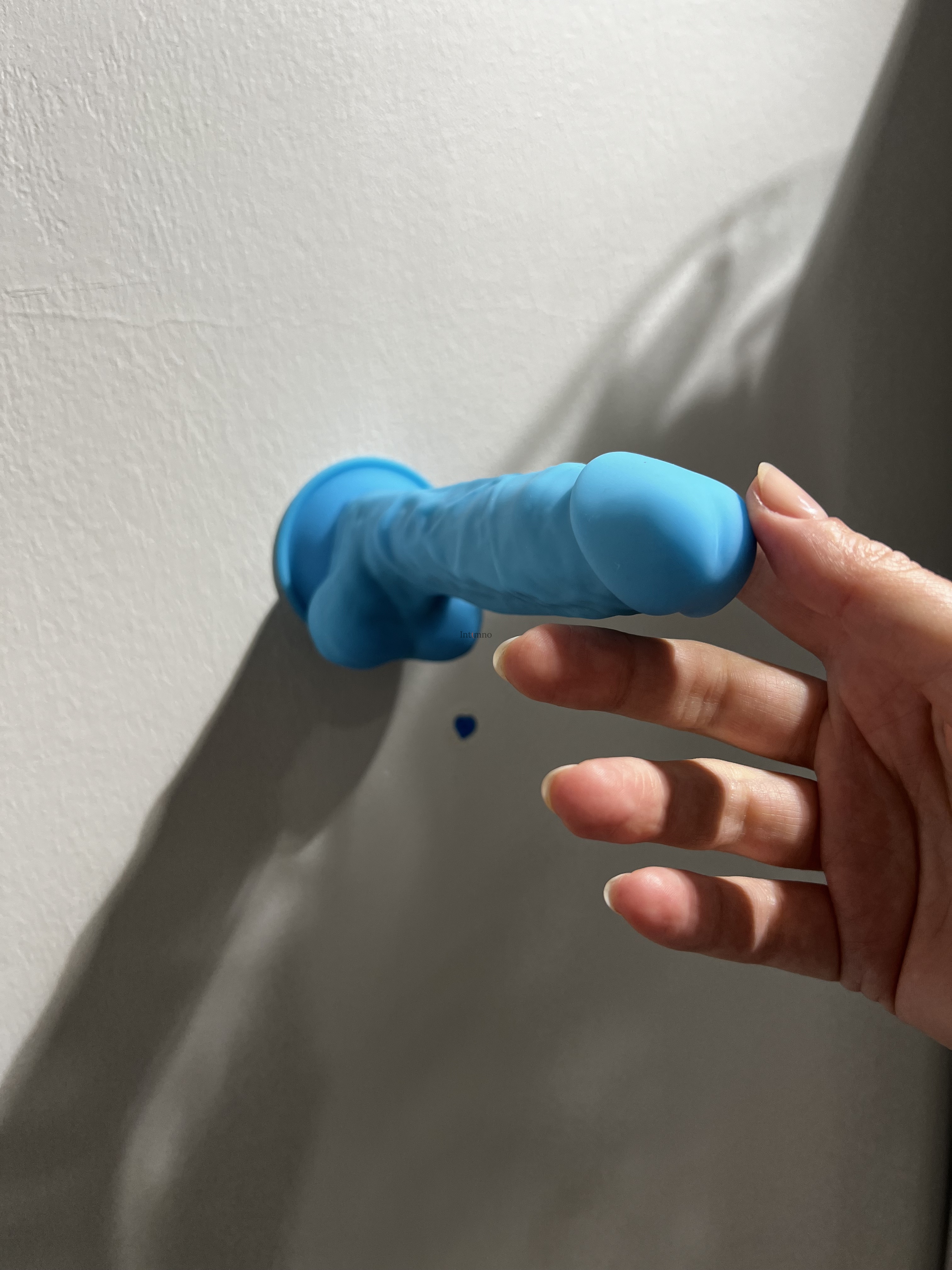 Adrien Lastic Фаллоимитатор с мошонкой на присоске, голубой, 15 см Adrien Lastic  Испания