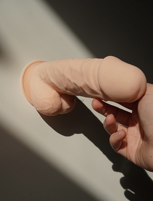 Silexd Model 8'5 Фаллоимитатор увеличенного диаметра с вибрацией и пультом Adrien Lastic  